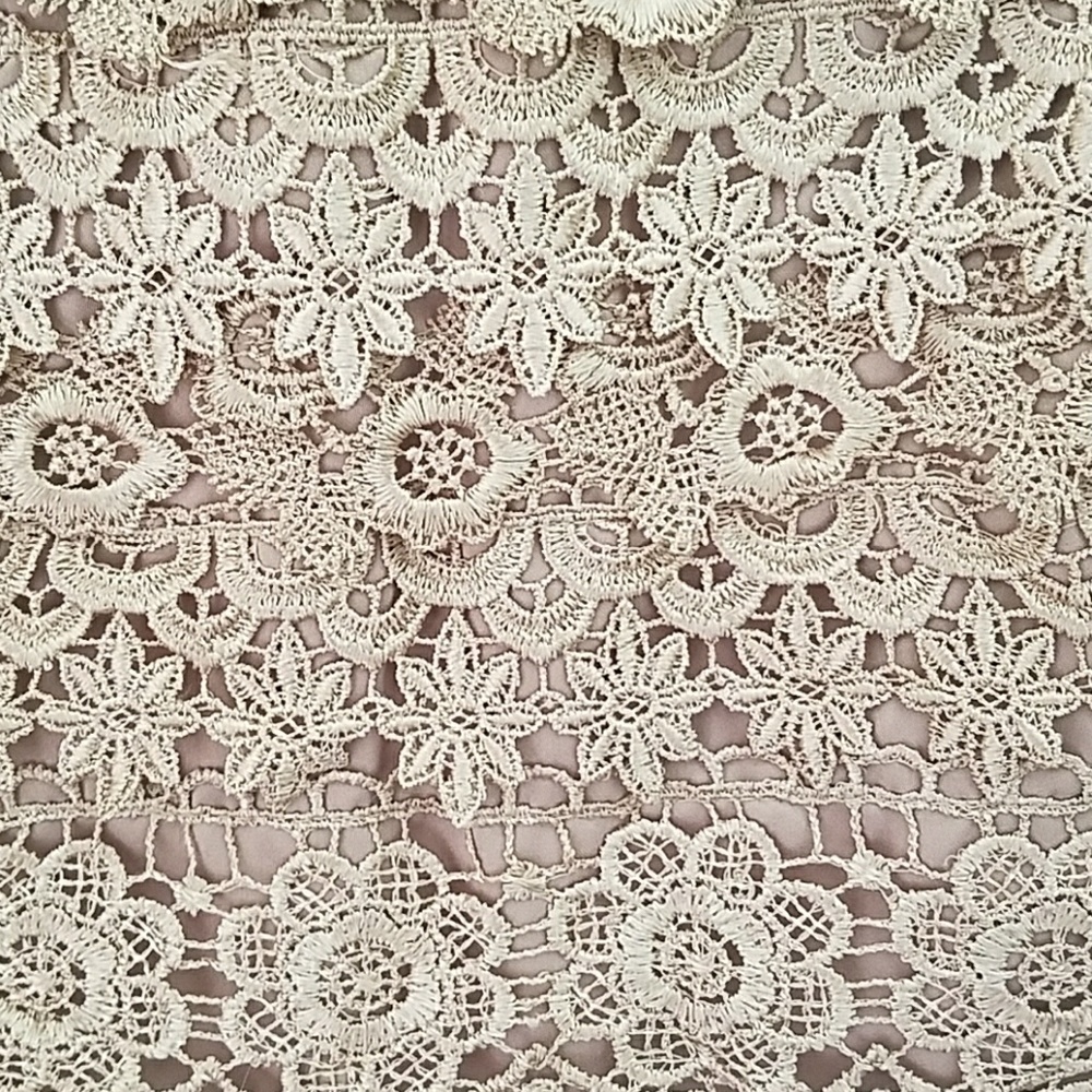 Lace skirt - Picture 2 of 6
